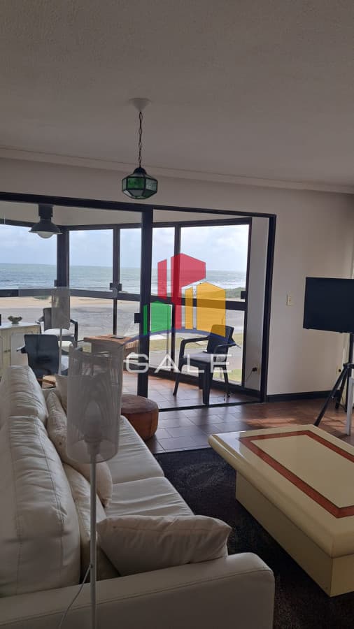Hermoso Y Amplio Apartamento en Punta Del Este  -