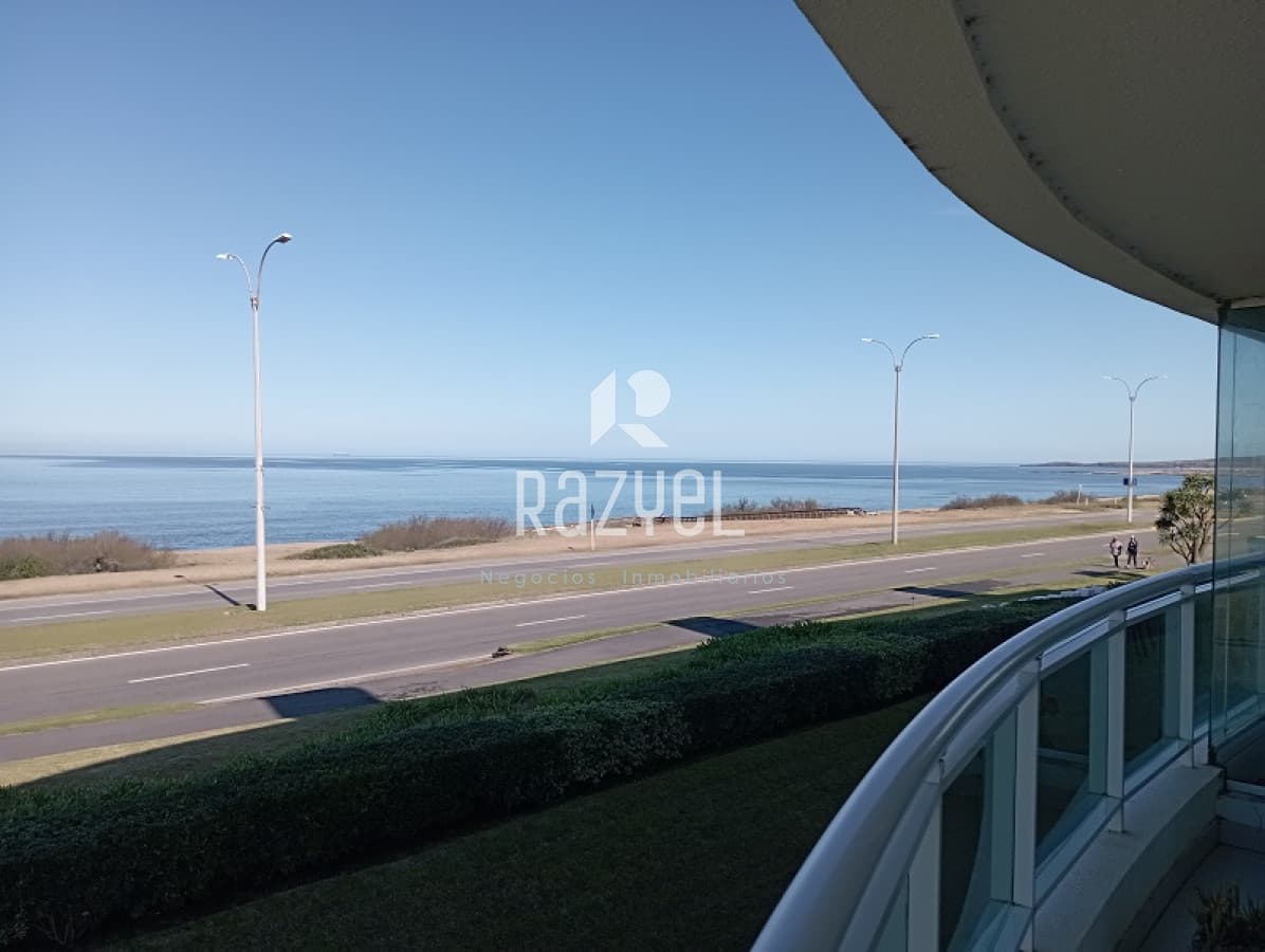 Apartamento ID.1115 - Descubre tu residencia en Punta del Este
