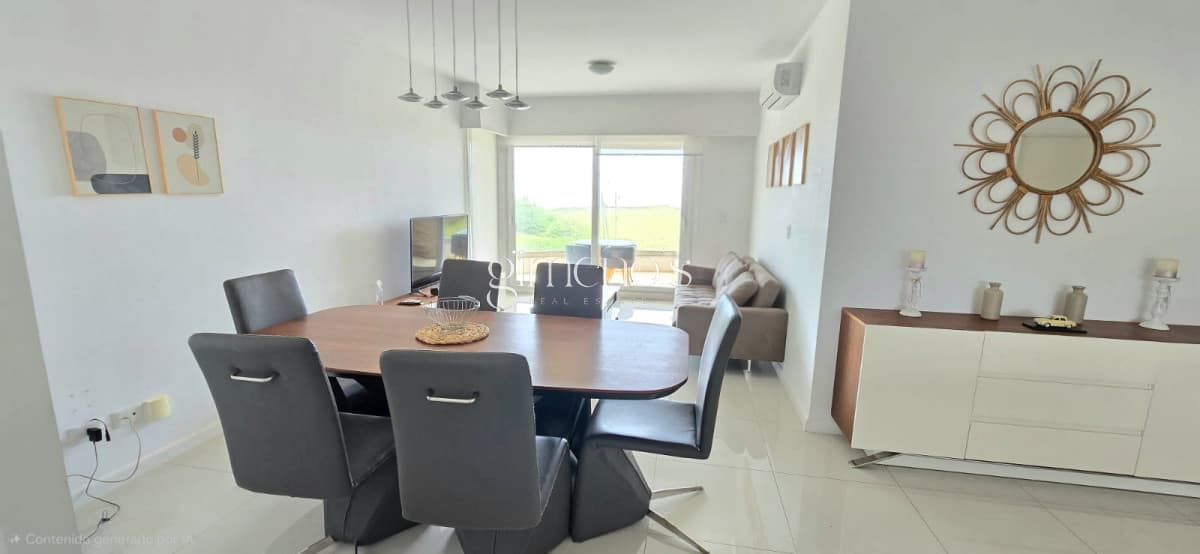 Apartamento de 2 Dormitorios en Alquiler Anual- Playa Mansa- Punta del Este