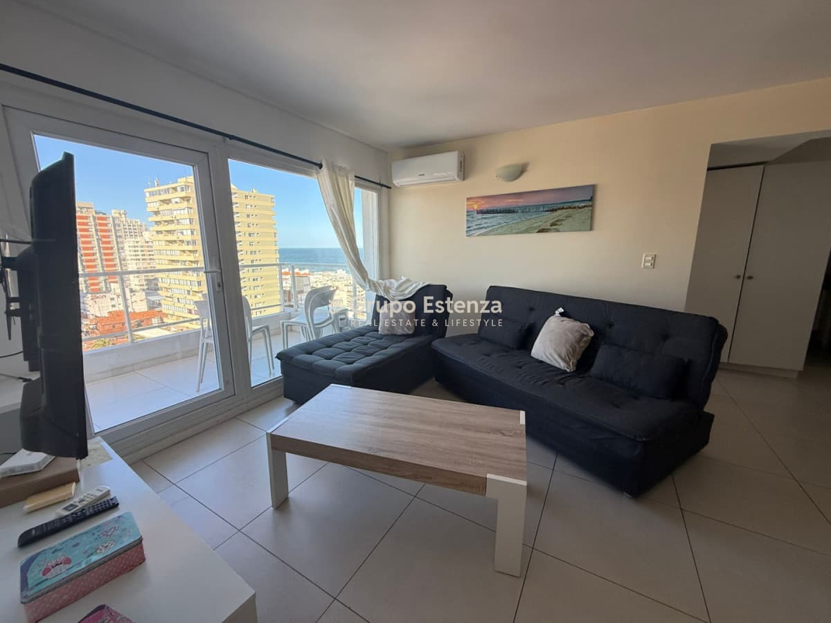 Apartamento funcional, dos dormitorios con buena vista y excelentes amenities