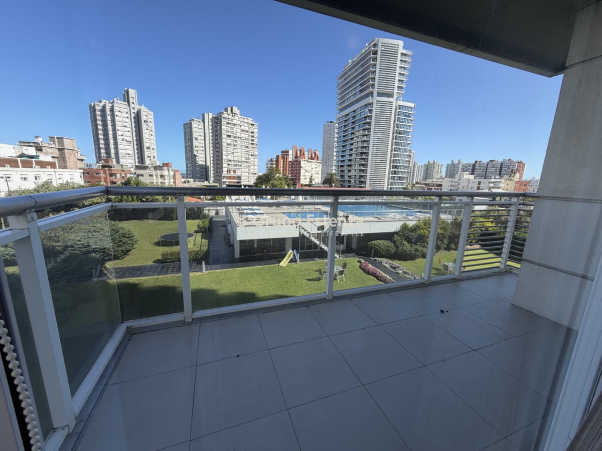 Apto en Torre Manhattan en venta