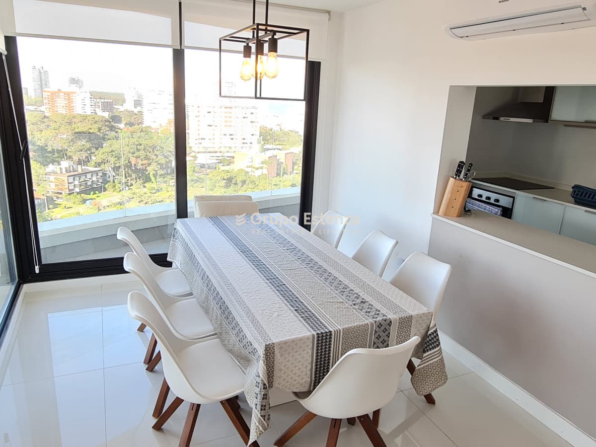 Apartamento de tres suites en venta