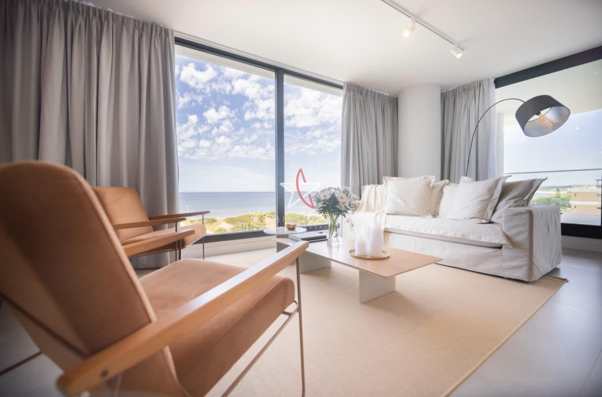 Venetian en Alquiler de verano 2026 tres suites y dependencia. Punta del Este  - Bintang Propiedades