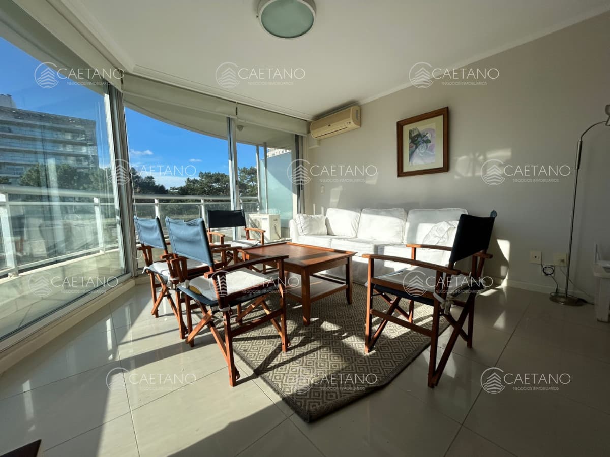 Ocean Drive Apartamento en venta tres dormitorios, full amenities