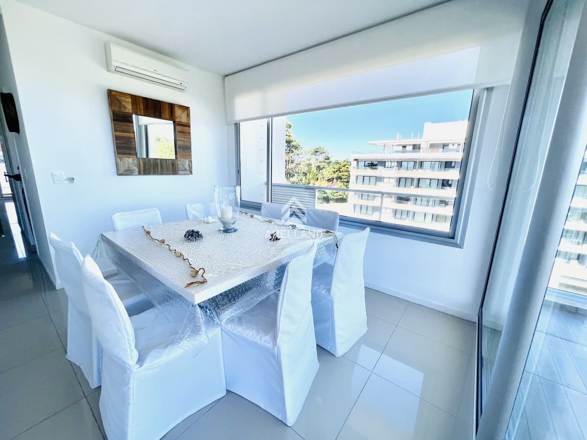 Apartamento ID.4192 - Emerald apartamento en venta - 3 dormitorios + dep- piscina  - Mansa Penthouse Punta del Este