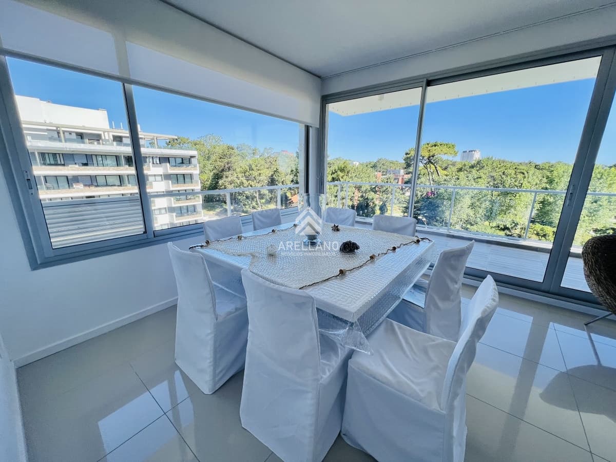 Apartamento ID.4192 - Emerald apartamento en venta - 3 dormitorios + dep- piscina  - Mansa Penthouse Punta del Este