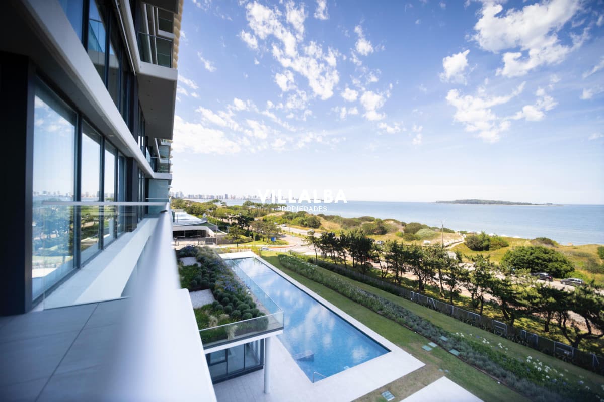 Venetian en Alquiler de verano 2026 tres suites y dependencia. Punta del Este