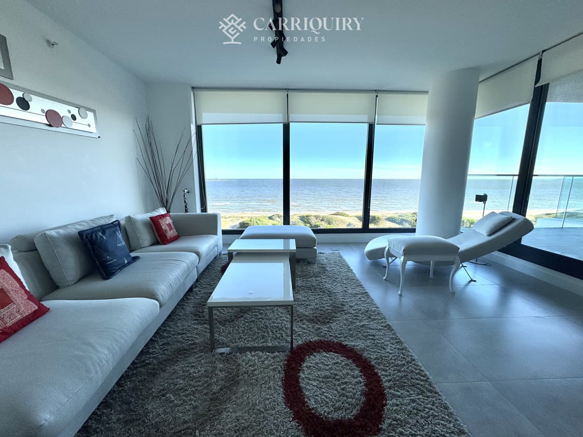 Apartamento en venta 2 dormitorios Playa Mansa vista