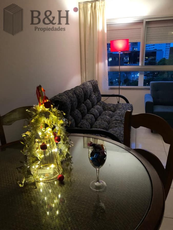 Apartamento en alquiler anual de 1 dormitorio
