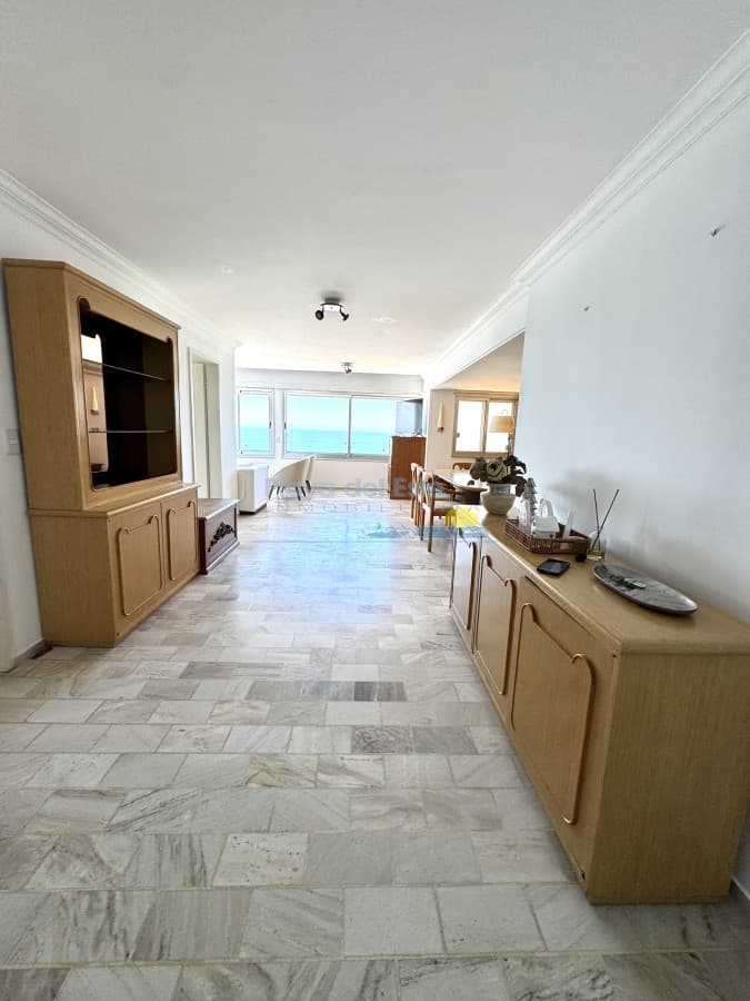 Apartamento de 3 dormitorio con vista en Peninsula - Inmobiliaria Playa del Este