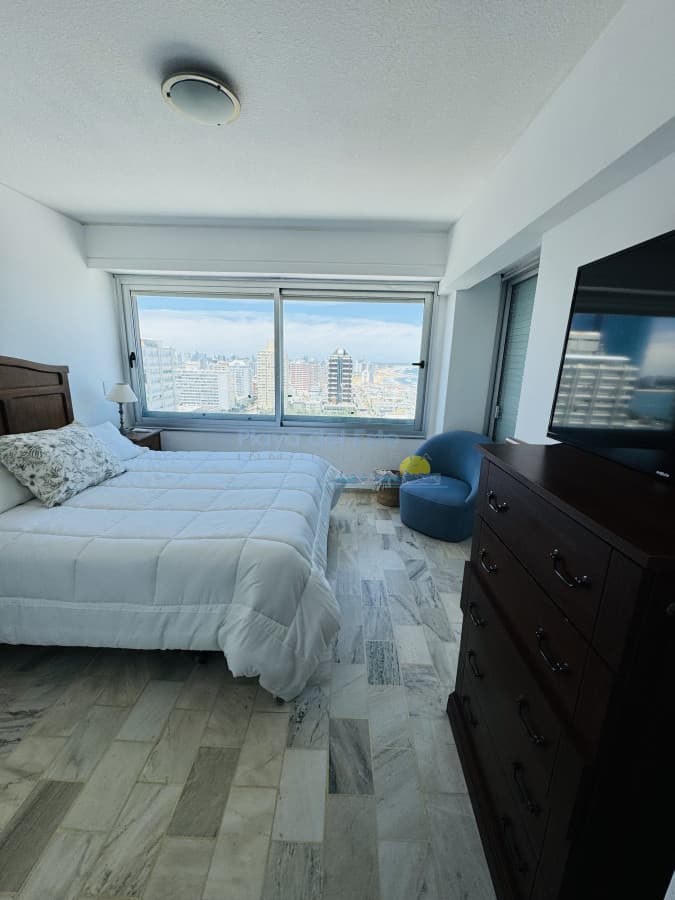Apartamento de 3 dormitorio con vista en Peninsula - Inmobiliaria Playa del Este