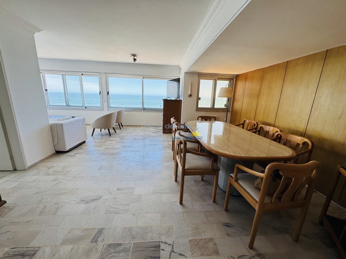 Apartamento de 3 dormitorio con vista en Peninsula - Inmobiliaria Playa del Este