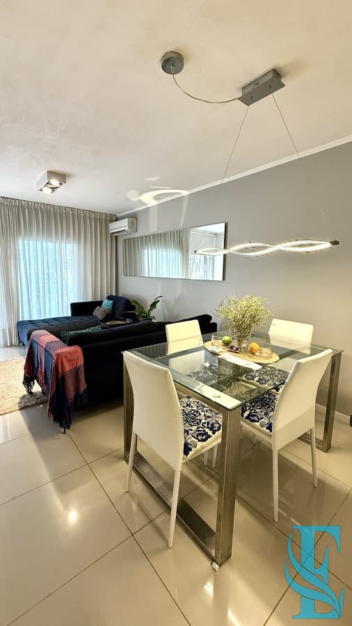 Venta Apartamento De Un Dormitorio Y Medio - Zona Roosevelt