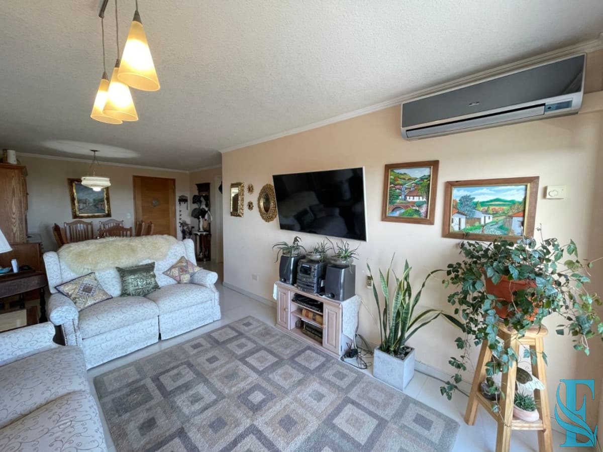 Venta Apartamento 3 Dormitorios Summer Tower Av Roosevelt, Punta del Este