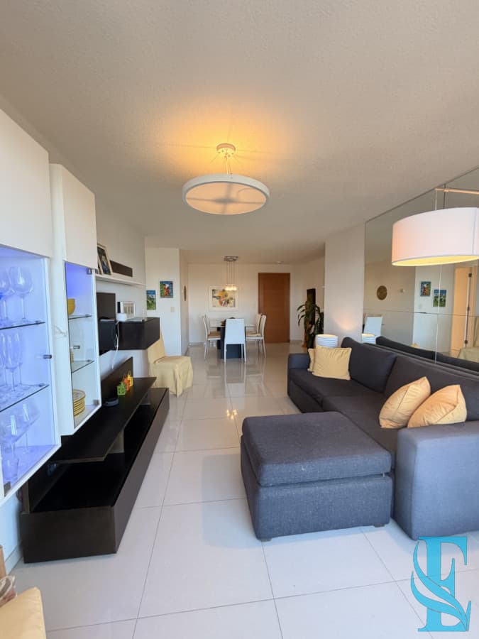 Venta Apartamento 3 Dormitorios Summer Tower Av Roosevelt, Punta del Este