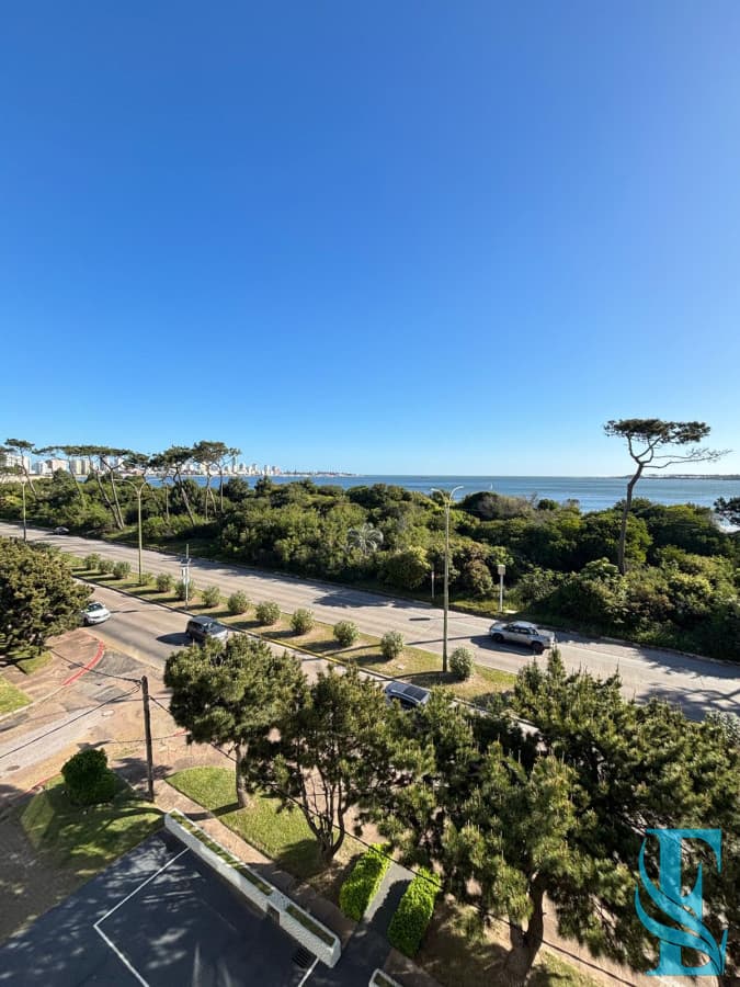 Apartamento 2 dormitorios y dependencia alquiler Mansa