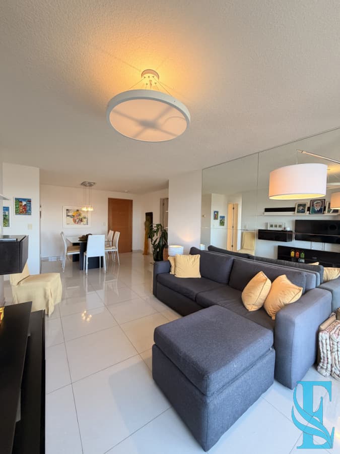 Venta Apartamento 3 Dormitorios Summer Tower Av Roosevelt, Punta del Este