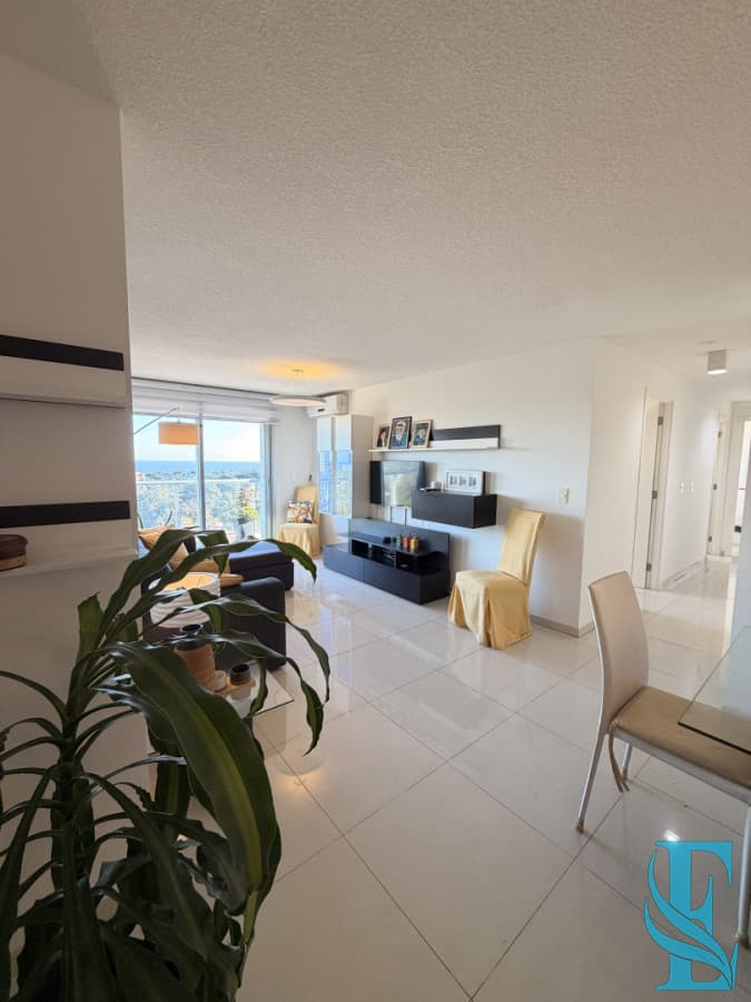 Venta Apartamento 3 Dormitorios Summer Tower Av Roosevelt, Punta del Este