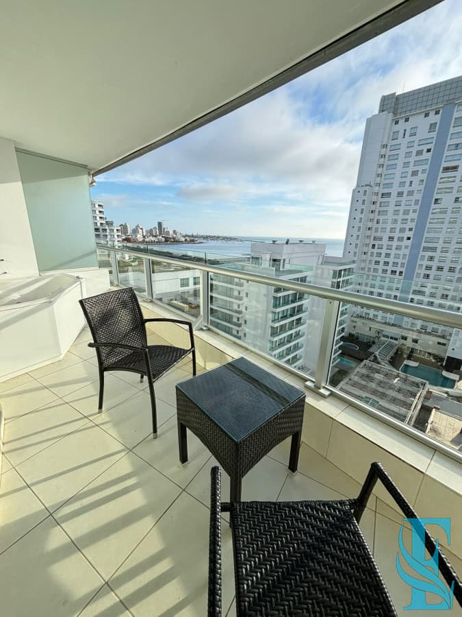 Alquiler Temporario Apartamento 3 Dormitorios A 100 Mts Del Mar Punta Del Este Season Tower