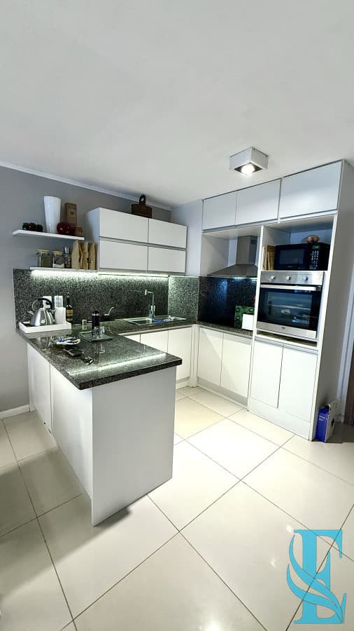Venta Apartamento De Un Dormitorio Y Medio - Zona Roosevelt