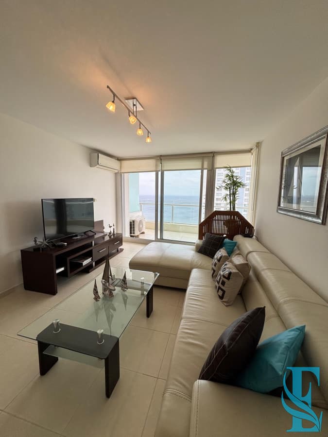 Alquiler Apto Seasons Tower 2 Dormitorios A 50 Mts del Mar Playa Mansa, Punta del Este