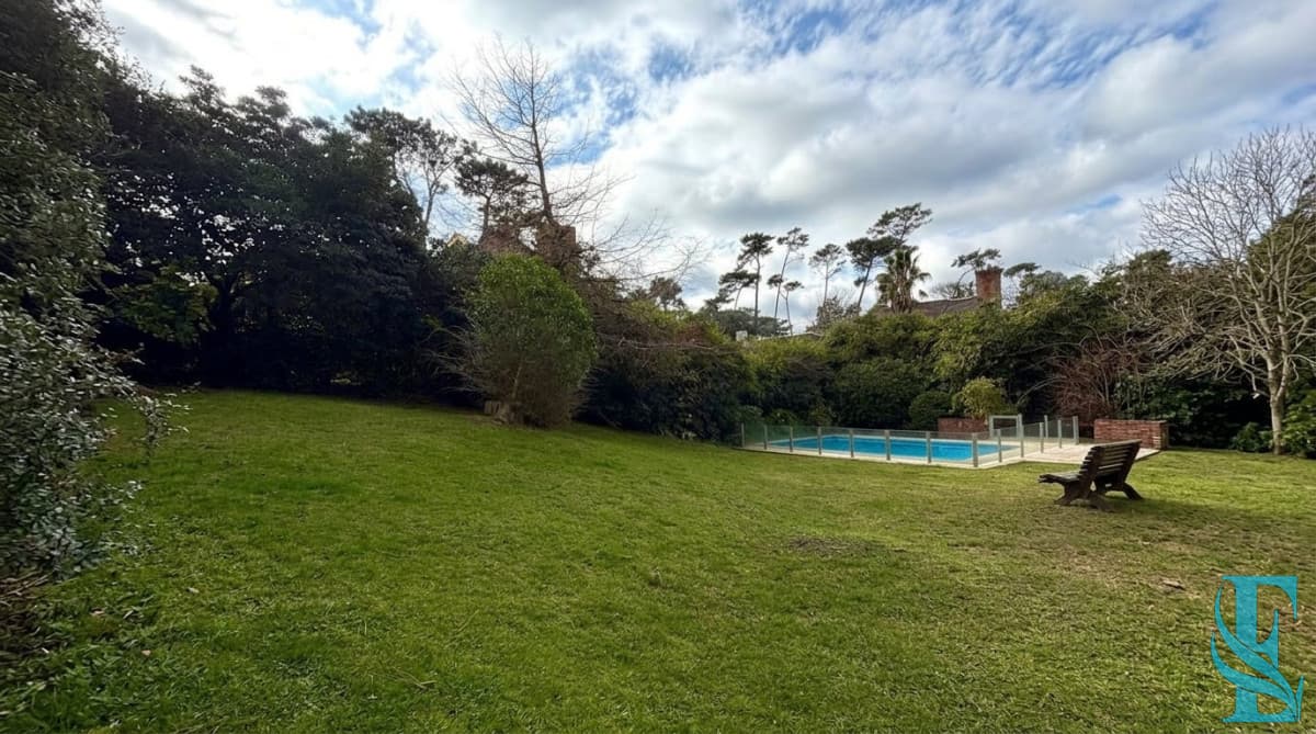 Chalet Con Vista Al Mar 4 Dormitorios + Dep Con Baño Y Piscina Climatizada