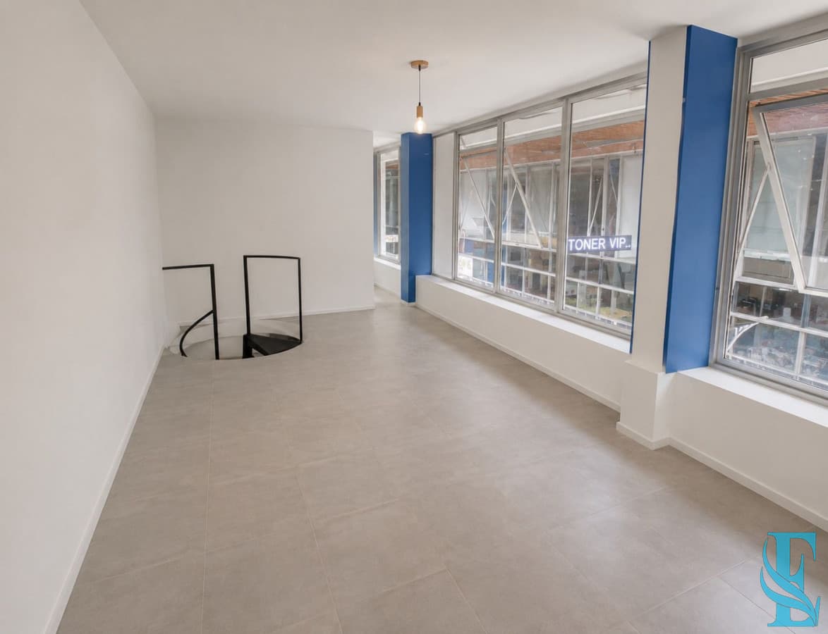 ¡Oportunidad! Venta De Local Con Entrepiso En Gorlero
