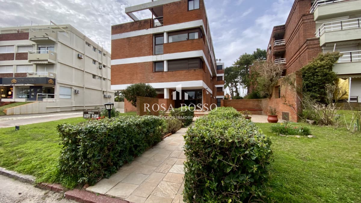 Apartamento Venta 2 dormitorios Aidy Grill Punta del Este
