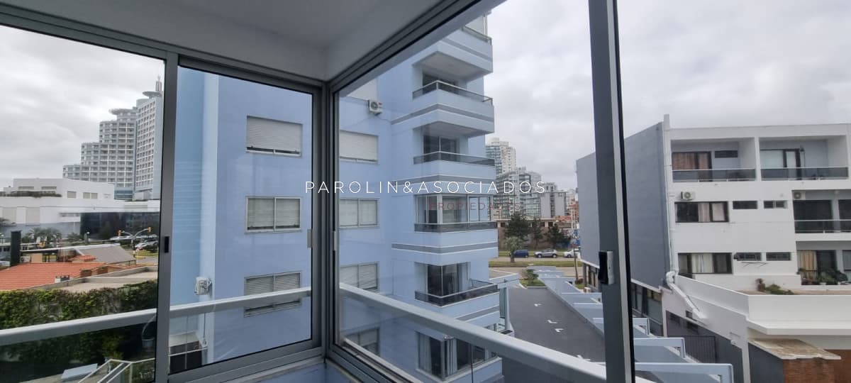Departamento en Venta de 1 dormitorio en Playa Mansa, Punta del Este