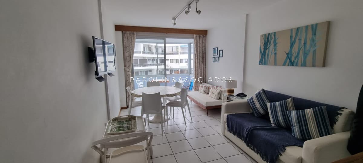 Departamento en Venta de 1 dormitorio en Playa Mansa, Punta del Este