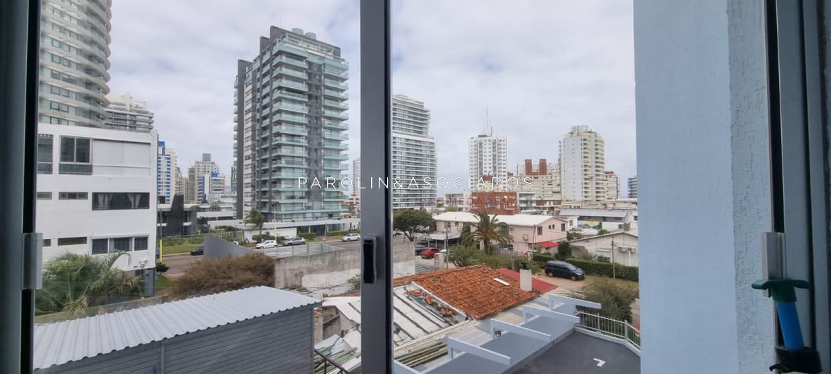 Departamento en Venta de 1 dormitorio en Playa Mansa, Punta del Este