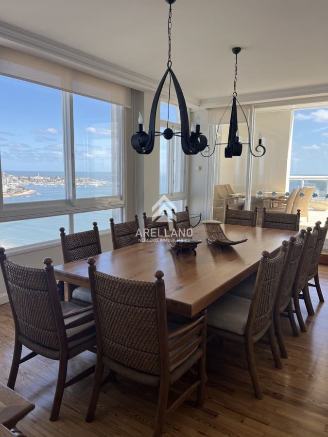 Apartamento ID.1982 - Venta Penthouse de 6 dormitorios Playa Mansa