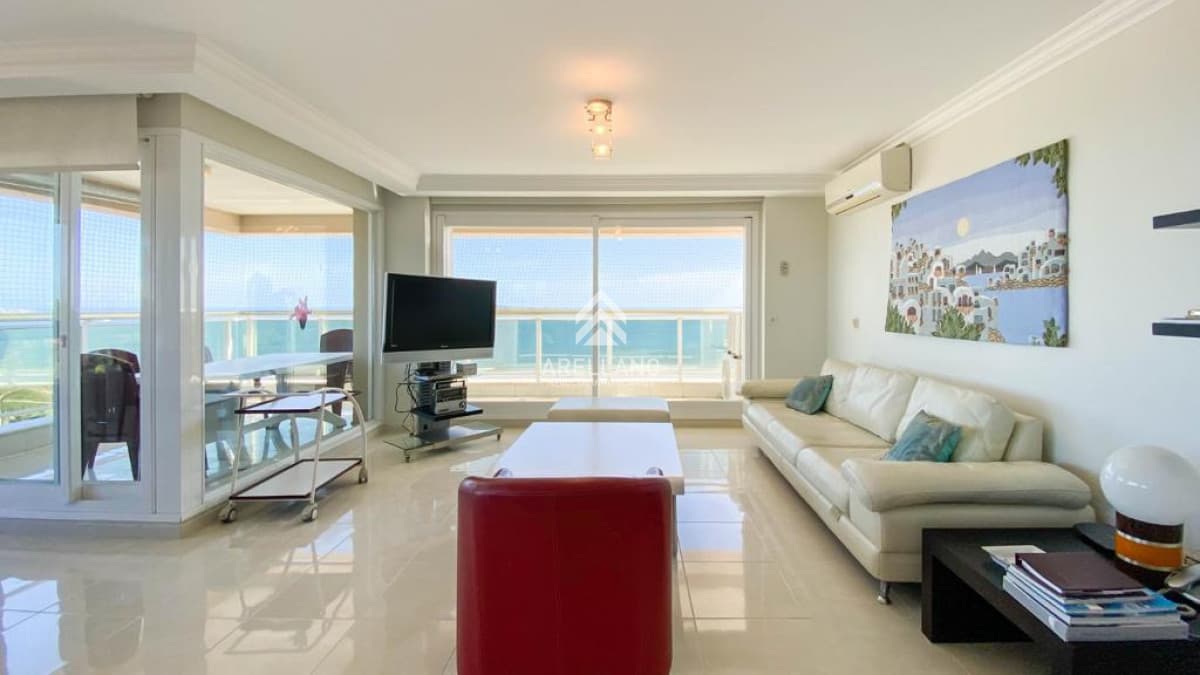 Apartamento ID.2059 - Venta apartamento 3 dormitorios más dependencia de servicio