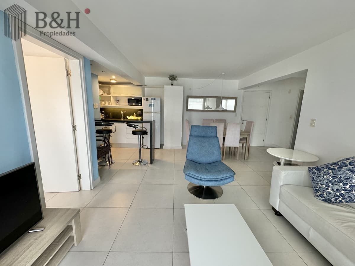 ALQUILER ANUAL DE APARTAMENTO DE 2 DORMITORIOS EN PENÍNSULA