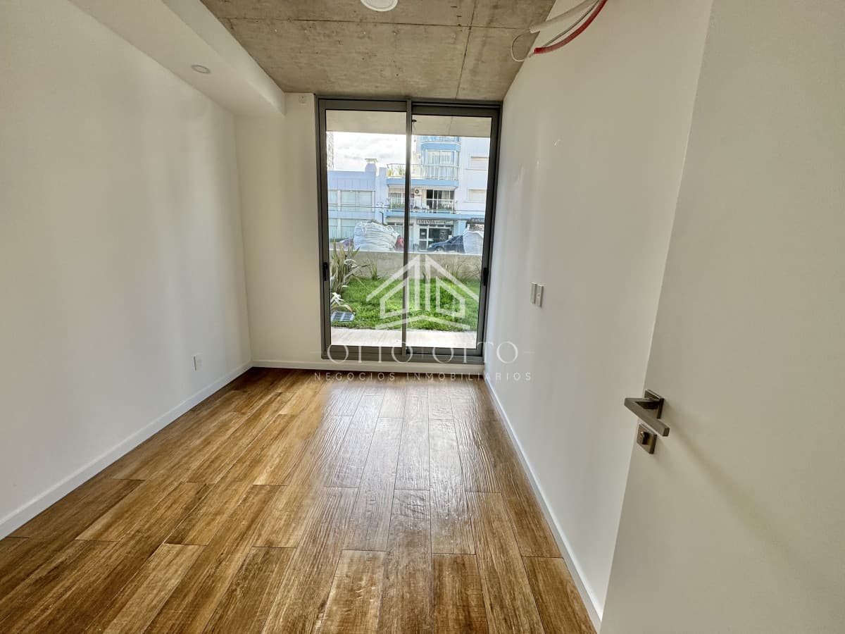 APARTAMENTO A ESTRENAR EN EDIFICIO SUDESTE PUNTA DEL ESTE
