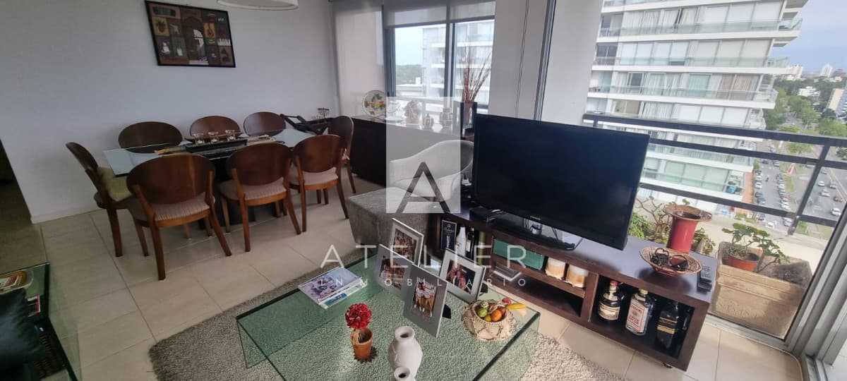 VENTA DE APARTAMENTO DE 3 DORMITORIOS EN ROOSELVELT