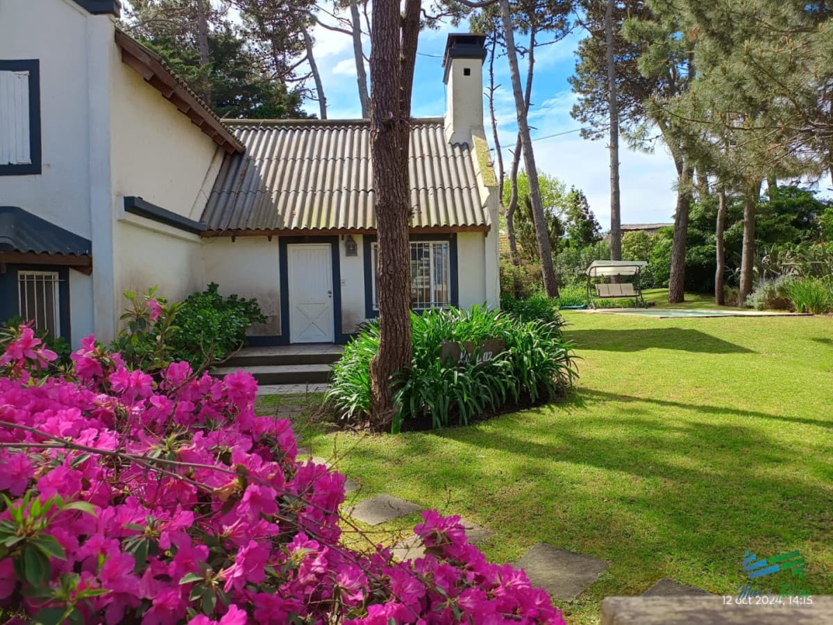 Alquiler casa de 3 dormitorios en Playa Brava