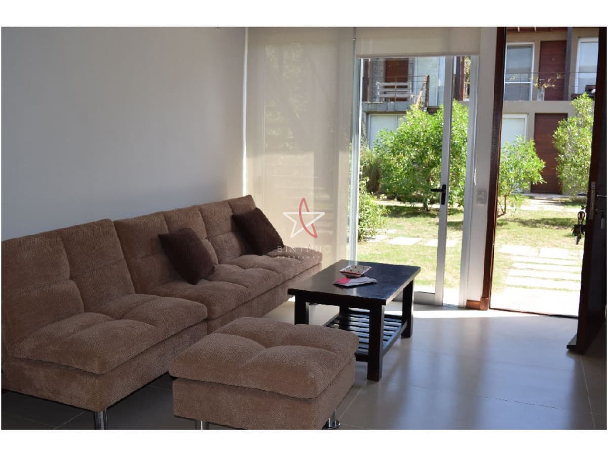 Alquiler apartamento de 2 dormitorio  ubicado en Manantiales. - Bintang Propiedades