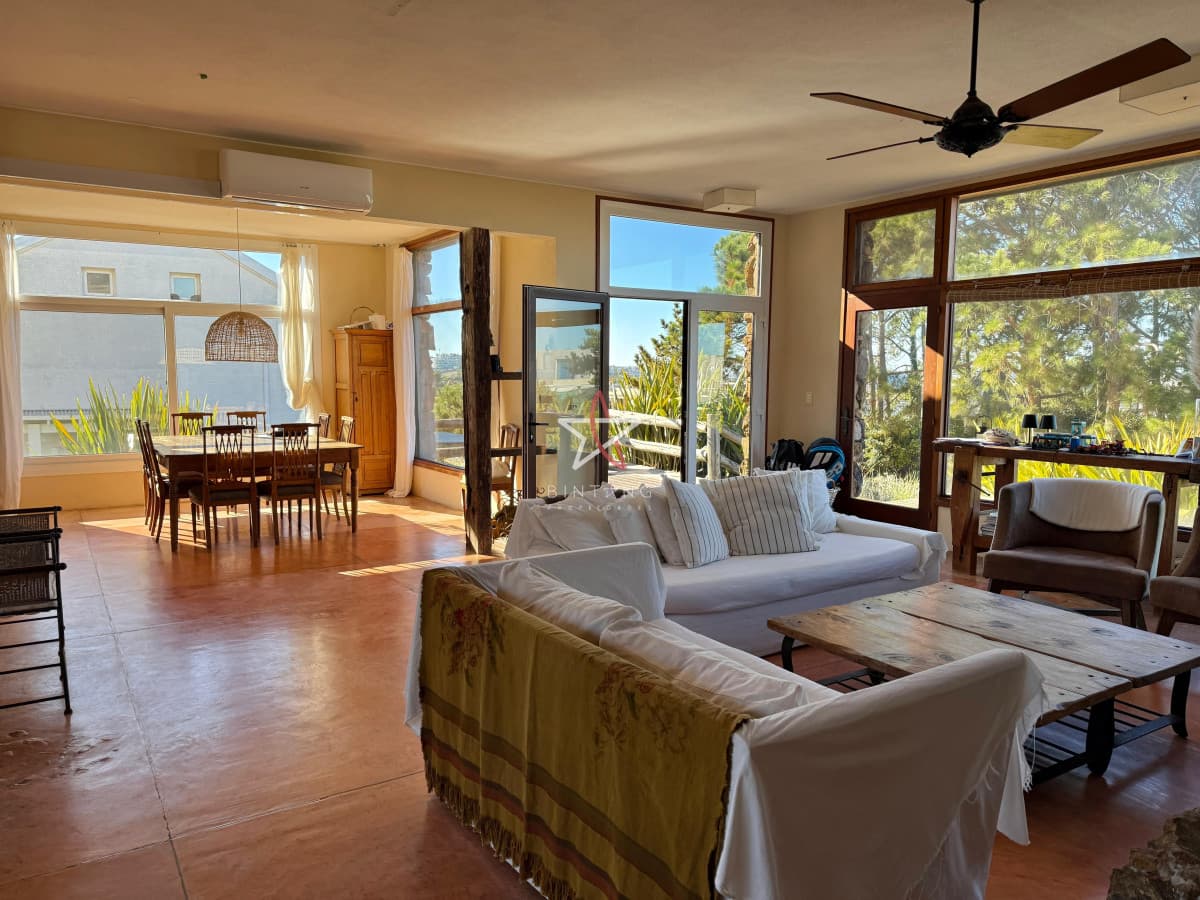 Alquiler Espectacular casa en barrio privado Laguna Blanca 4 dormitorios  - Bintang Propiedades
