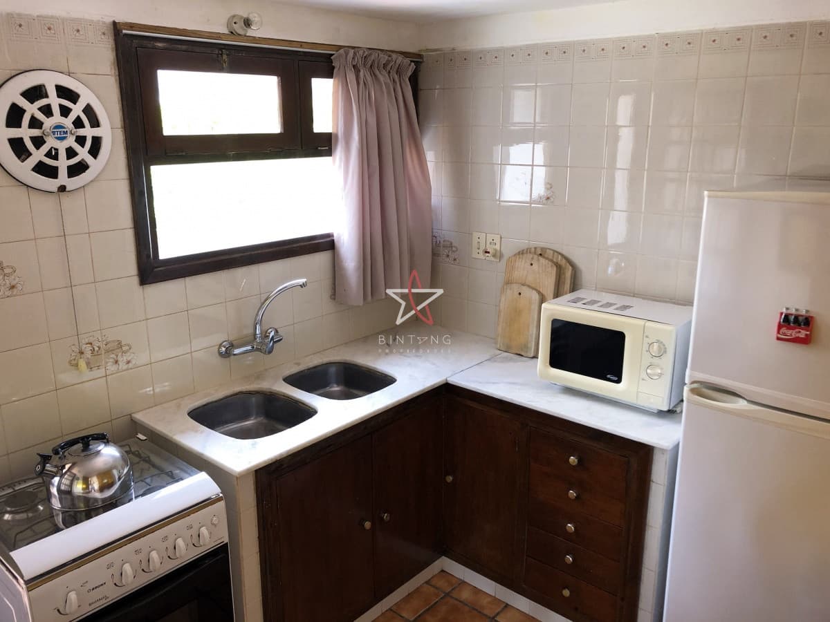 Casa en alquiler 3 dormitorios con piscina  - Bintang Propiedades