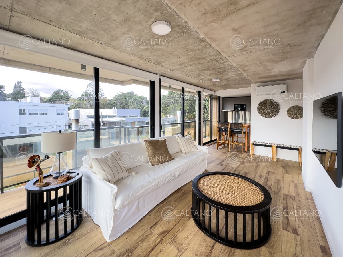 Venta apartamento 2 dormitorios en Playa Mansa, Punta del Este