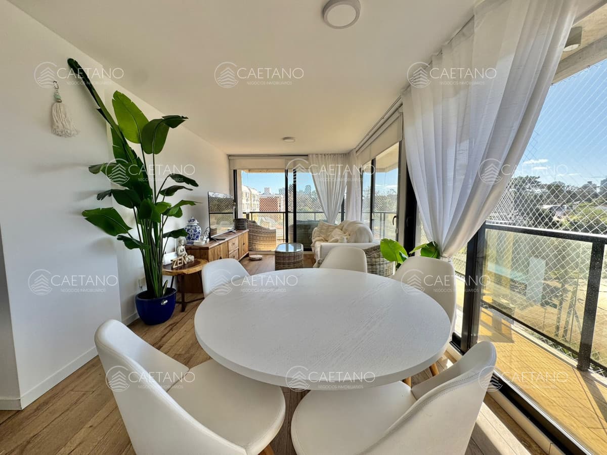 Venta apartamento 2 dormitorios en Playa Mansa, Punta del Este