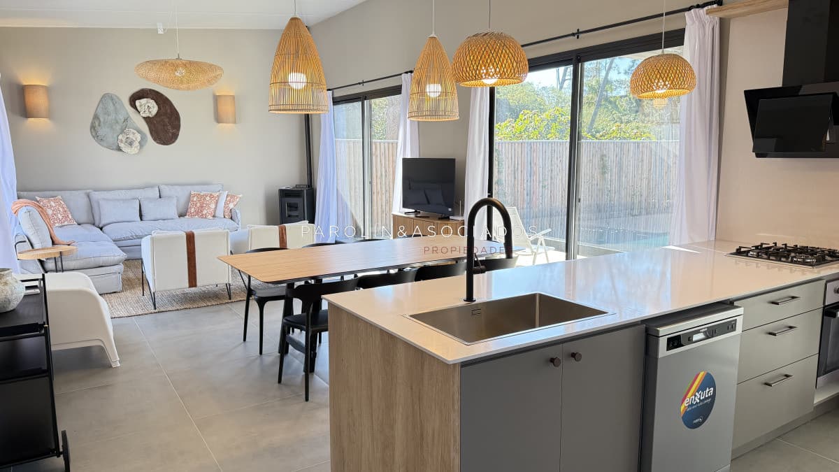Venta de casa 3 dormitorios en Montoya, La Barra