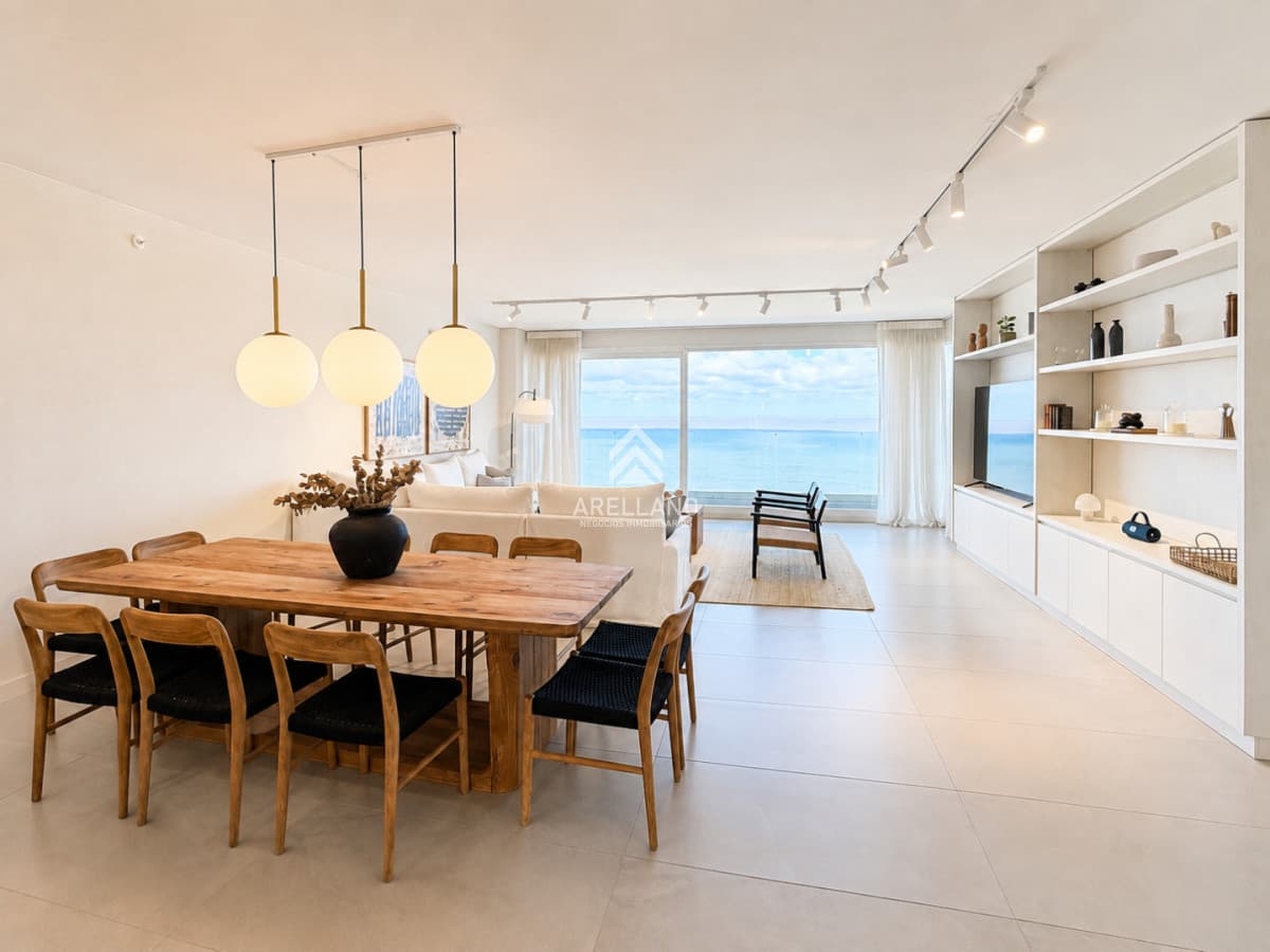 Apartamento ID.6354 - Venta apartamento 4 dormitorios  en suite en Le Parc III, Playa Brava Punta del Este.