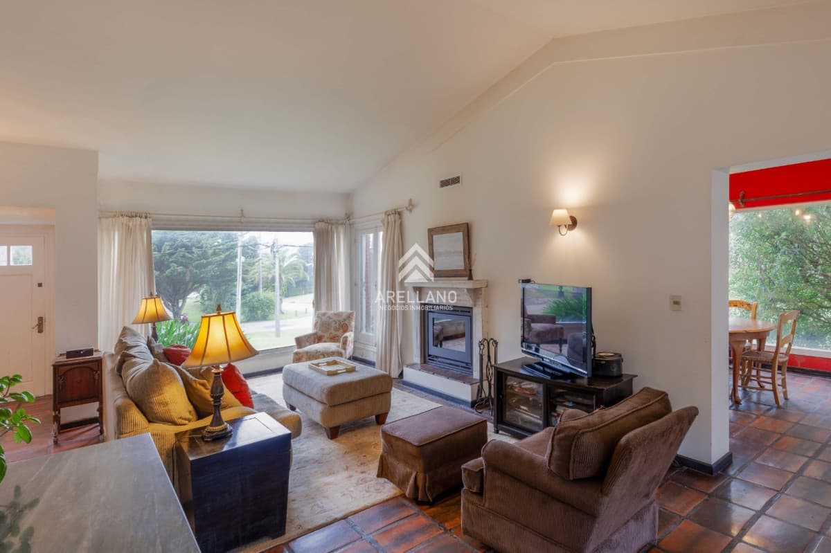 Casa ID.2888 - Alquiler casa 4 dormitorios en Playa Brava, San Rafael
