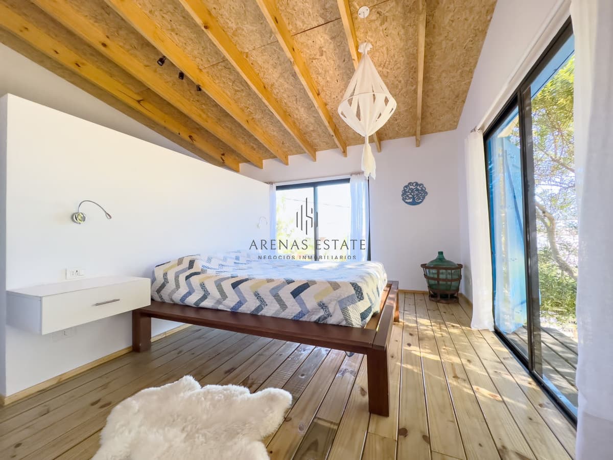 Alquiler  casa  en Manantiales,  3 dormitorios con piscina climatizada