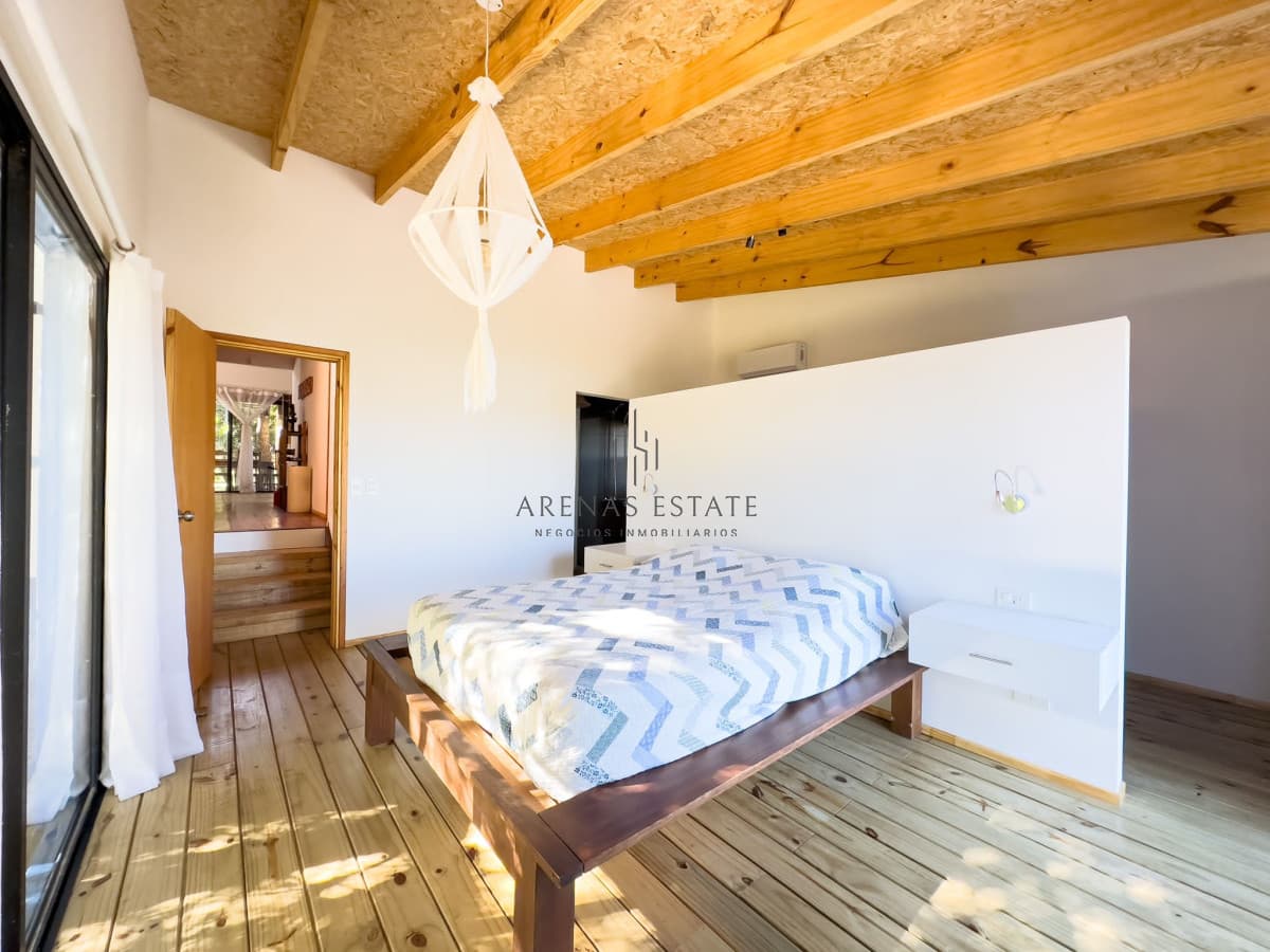 Alquiler  casa  en Manantiales,  3 dormitorios con piscina climatizada