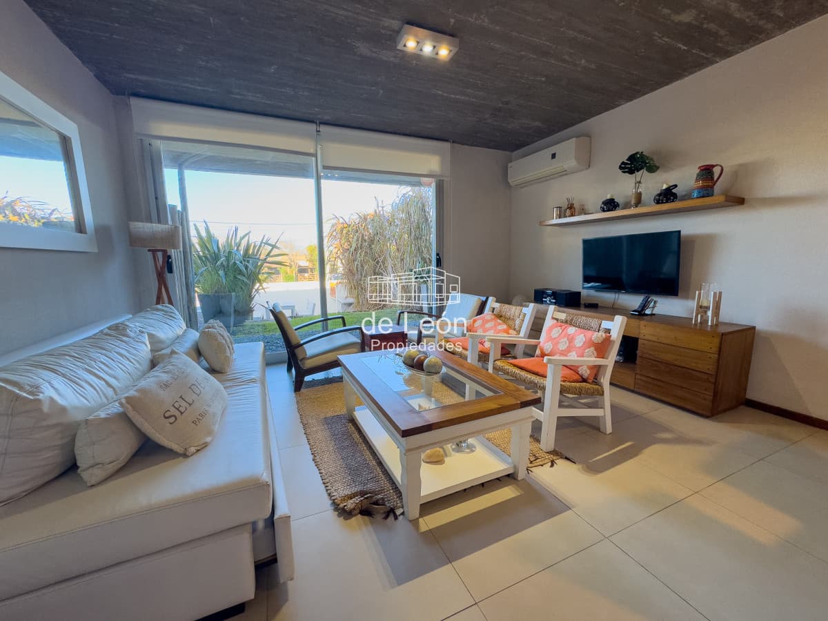 Alquiler apartamento en Manantiales 3 dormitorios