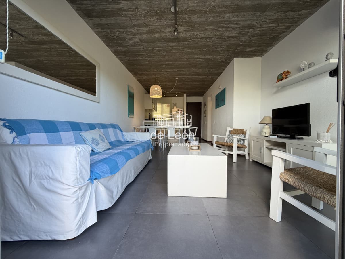 Venta apartamento en Manantiales 3 dormitorios