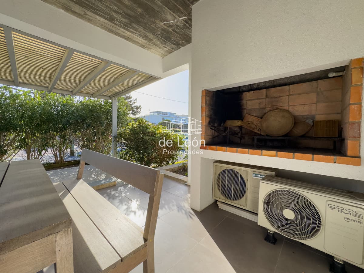 Alquiler apartamento en Manantiales 3 dormitorios